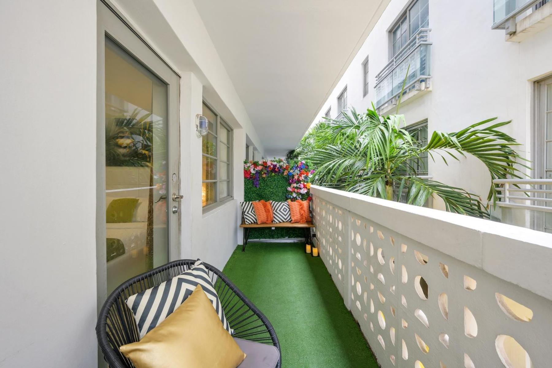 Ocean Drive Apartments With Rooftop Pool, South Beach, Miami Miami Beach Exterior photo